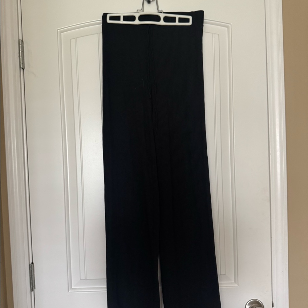 WHITE FOX Black Ribbed Flowy Pants